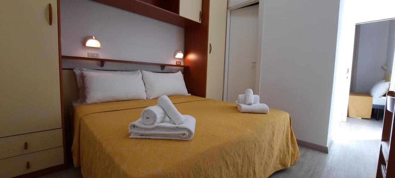 B&B Hotel Serenita ベラーリア・イジェア・マリーナ エクステリア 写真