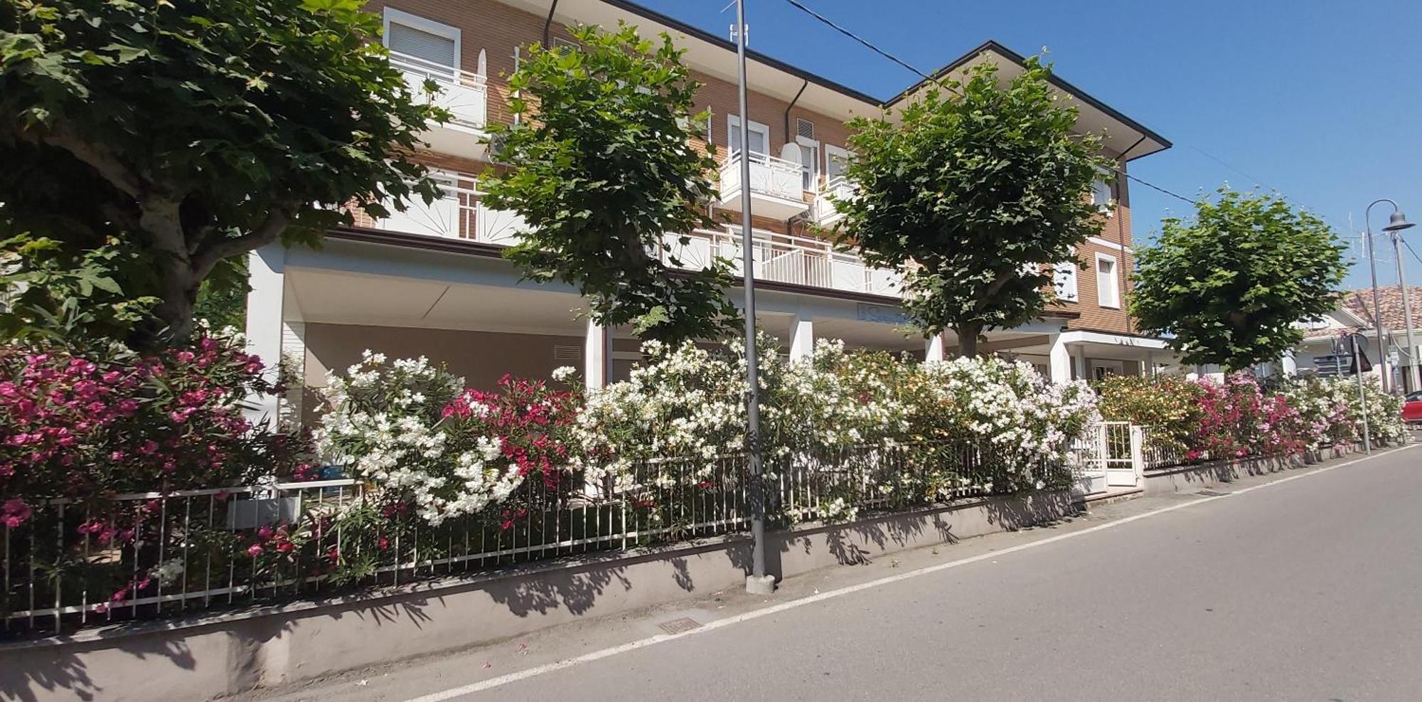 B&B Hotel Serenita ベラーリア・イジェア・マリーナ エクステリア 写真