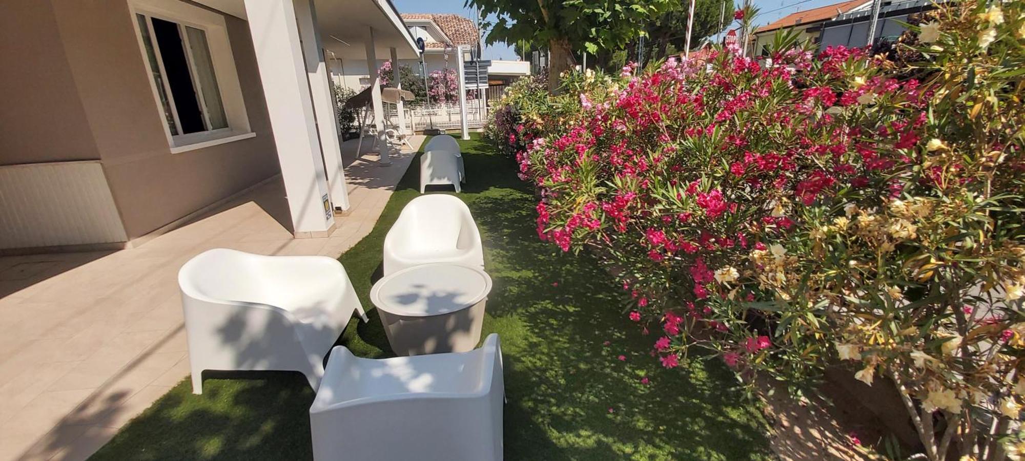 B&B Hotel Serenita ベラーリア・イジェア・マリーナ エクステリア 写真